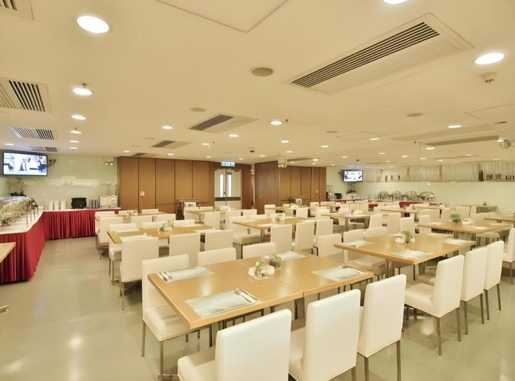 Caritas Oswald Cheung International House Hotel Hong Kong Bagian luar foto